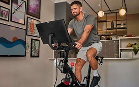 Mantra 2 Bond Street